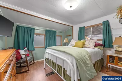 612 N Cascade Dr #13, Woodburn, OR 97071 - Photo 21
