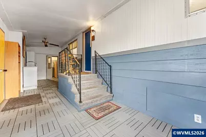 612 N Cascade Dr #13, Woodburn, OR 97071 - Photo 5