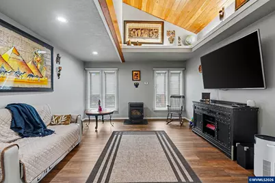 6483 Doral Dr SE, Salem, OR 97306 - Photo 15