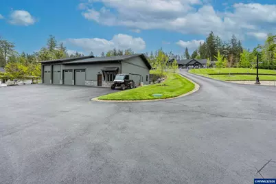 32568 Deberry Rd, Creswell, OR 97426 - Photo 3