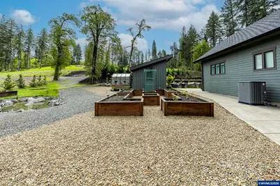 32568 Deberry Rd, Creswell, OR 97426 - Photo 39
