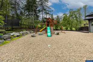 32568 Deberry Rd, Creswell, OR 97426 - Photo 33