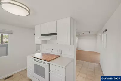 1010 SE Geary St #25, Albany, OR 97322 - Photo 9
