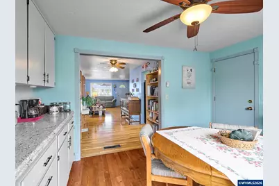 1215 Stanfield Rd, Woodburn, OR 97071 - Photo 7