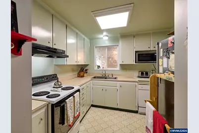 1215 Stanfield Rd, Woodburn, OR 97071 - Photo 9
