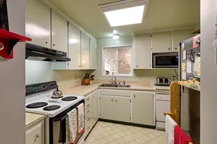 1215 Stanfield Rd, Woodburn, OR 97071 - Photo 9