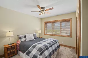 285 Detroit Av S, Detroit, OR 97342 - Photo 29
