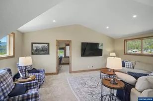 285 Detroit Av S, Detroit, OR 97342 - Photo 35