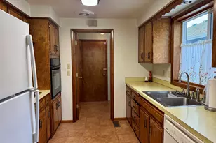 1619 Nut Tree Dr NW, Salem, OR 97304 - Photo 7