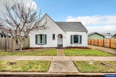 648 Juniper St, Junction City, OR 97448 - Photo 3