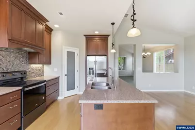 5475 Charles Wy, Eugene, OR 97402 - Photo 23