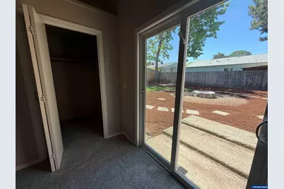 1765 Capitol St SE, Salem, OR 97302 - Photo 27