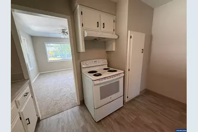 1765 Capitol St SE, Salem, OR 97302 - Photo 17