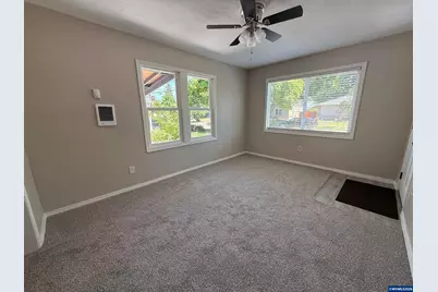 1765 Capitol St SE, Salem, OR 97302 - Photo 13