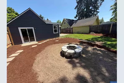 1765 Capitol St SE, Salem, OR 97302 - Photo 33