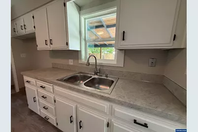 1765 Capitol St SE, Salem, OR 97302 - Photo 15