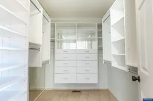 819 Monmouth Av S, Monmouth, OR 97361 - Photo 23