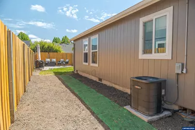 819 Monmouth Av S, Monmouth, OR 97361 - Photo 31