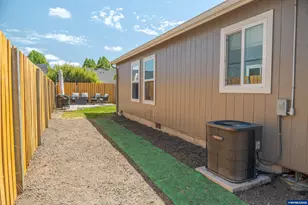 819 Monmouth Av S, Monmouth, OR 97361 - Photo 31