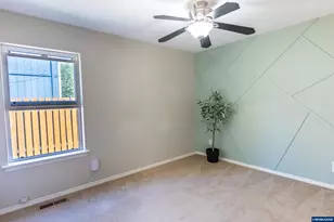 819 Monmouth Av S, Monmouth, OR 97361 - Photo 15