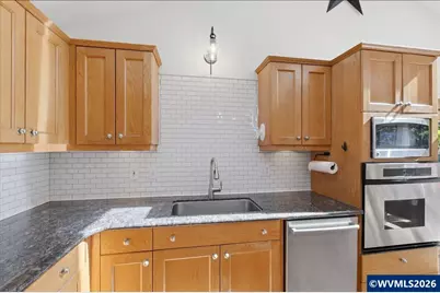 38009 Earl Ln, Corvallis, OR 97330 - Photo 15