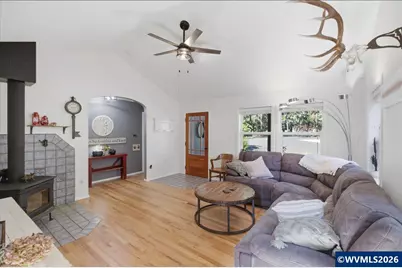 38009 Earl Ln, Corvallis, OR 97330 - Photo 9