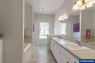 955 Pinehurst Ln NE, Keizer, OR 97303 - Photo 37