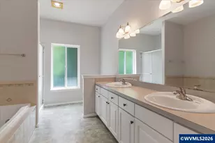 955 Pinehurst Ln NE, Keizer, OR 97303 - Photo 31