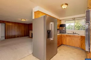 591 Harden Dr, Lebanon, OR 97355 - Photo 9
