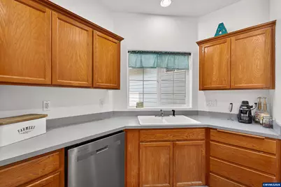 1797 NW Whitecliff Dr, Albany, OR 97321 - Photo 17