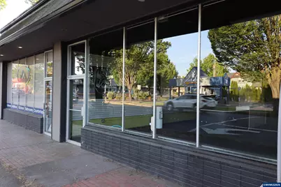 1071 Commercial St SE #1071, Salem, OR 97302 - Photo 1