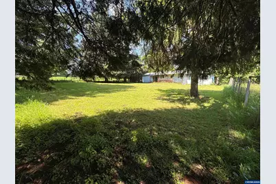 390 Montgomery St, Falls City, OR 97344 - Photo 7