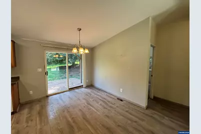 390 Montgomery St, Falls City, OR 97344 - Photo 9