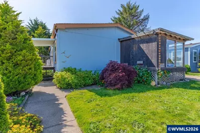 955 NE Mill St #C-18, Waldport, OR 97394 - Photo 5