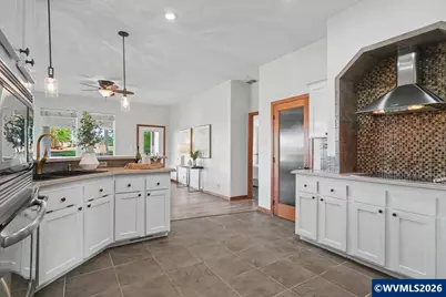 14055 Dallas Coast Hwy, Dallas, OR 97338 - Photo 13