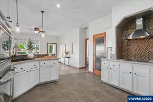 14055 Dallas Coast Hwy, Dallas, OR 97338 - Photo 13