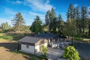 14055 Dallas Coast Hwy, Dallas, OR 97338 - Photo 3