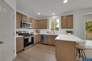 3175 S 13th St, Lebanon, OR 97355 - Photo 5