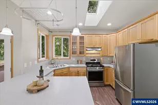 740 Gray Pine St, Lyons, OR 97358 - Photo 13