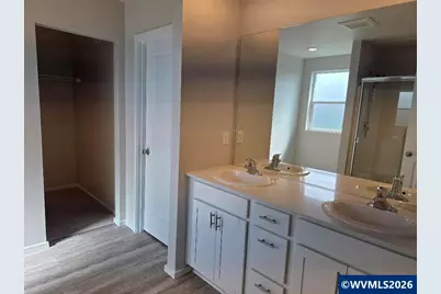 469 Lost Lake St NE, Salem, OR 97301 - Photo 17