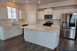 469 Lost Lake St NE, Salem, OR 97301 - Photo 7