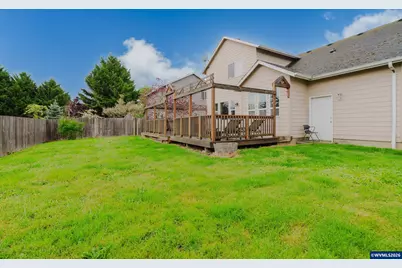 311 W Jadon Dr, Lebanon, OR 97355 - Photo 3