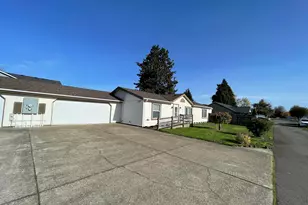 4445 Blueberry (-4455) Ln NE, Salem, OR 97305 - Photo 45