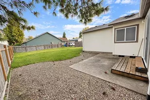 4455 Blueberry (-4445) Ln NE, Salem, OR 97305 - Photo 13