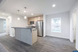 3124 Surfwood Dr NE, Salem, OR 97305 - Photo 21