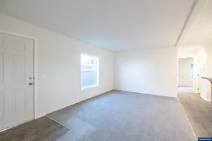 3124 Surfwood Dr NE, Salem, OR 97305 - Photo 7