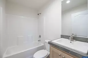 3124 Surfwood Dr NE, Salem, OR 97305 - Photo 25