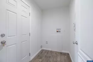 3124 Surfwood Dr NE, Salem, OR 97305 - Photo 31