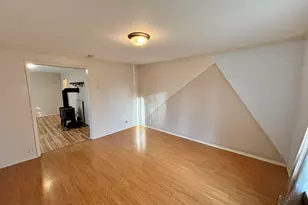 1060 Hickory St NE, Salem, OR 97301 - Photo 5