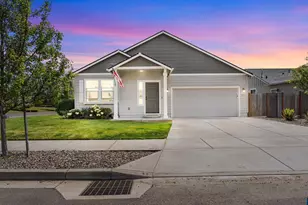 1493 SE Huckleberry Ave, Dallas, OR 97338 - Photo 1